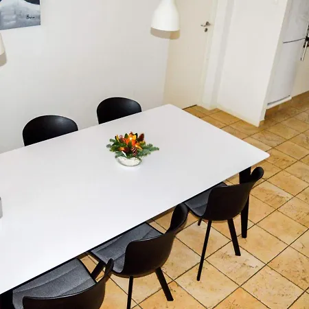 Three-bedroom Holiday In 5 Prázdninový dům Egernsund